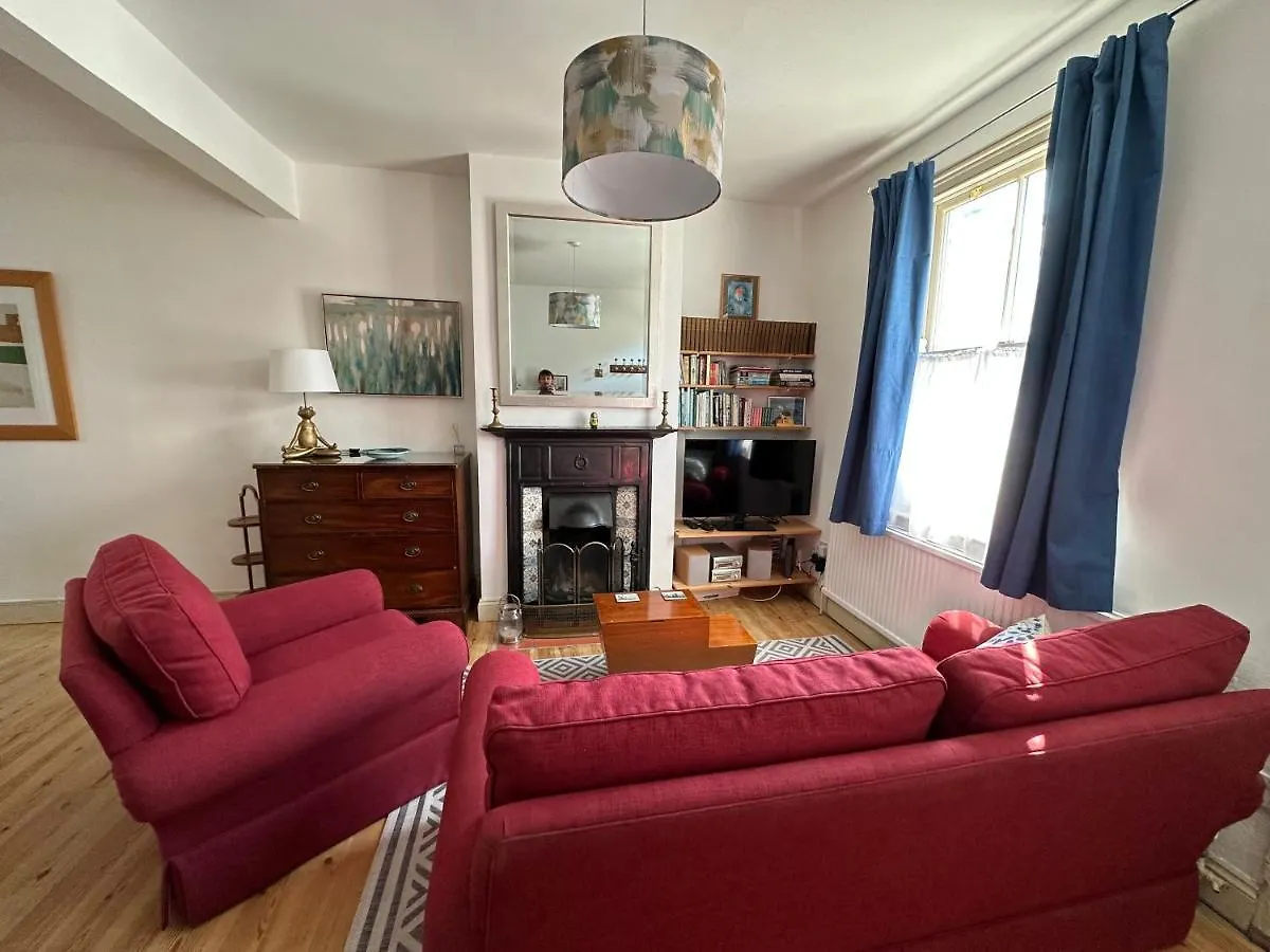 Beautiful Victorian House In Central Cambridge